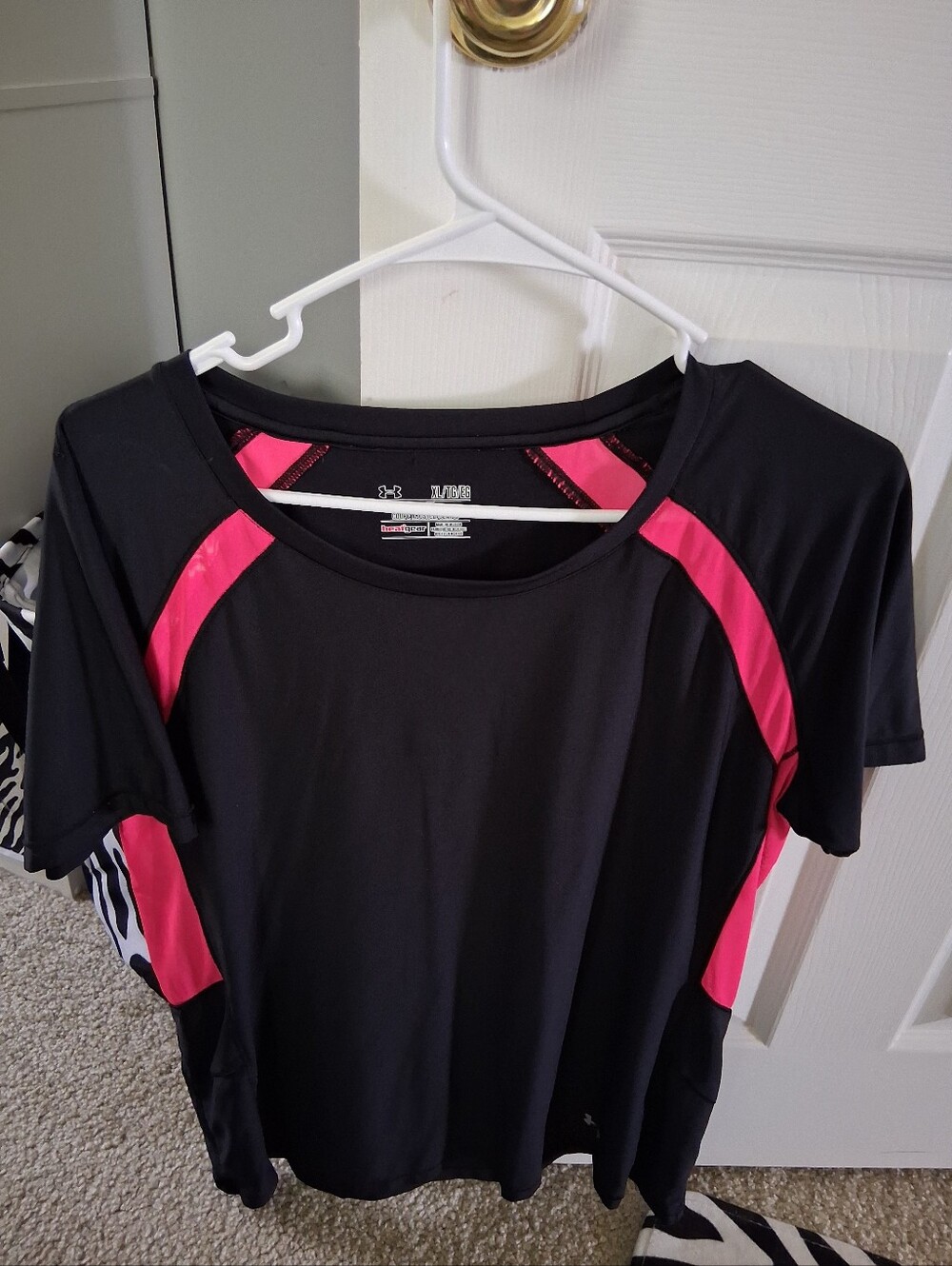 Women's Under Armour t-shirt